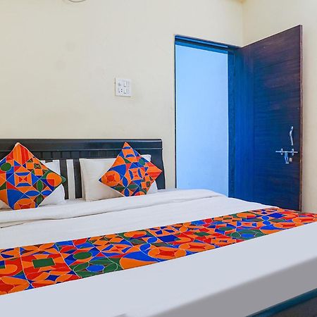 Fabexpress Vaishnav Inn Talegaon Dabhade Bagian luar foto