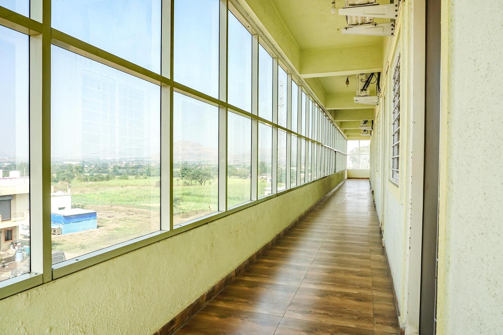 Fabexpress Vaishnav Inn Talegaon Dabhade Bagian luar foto