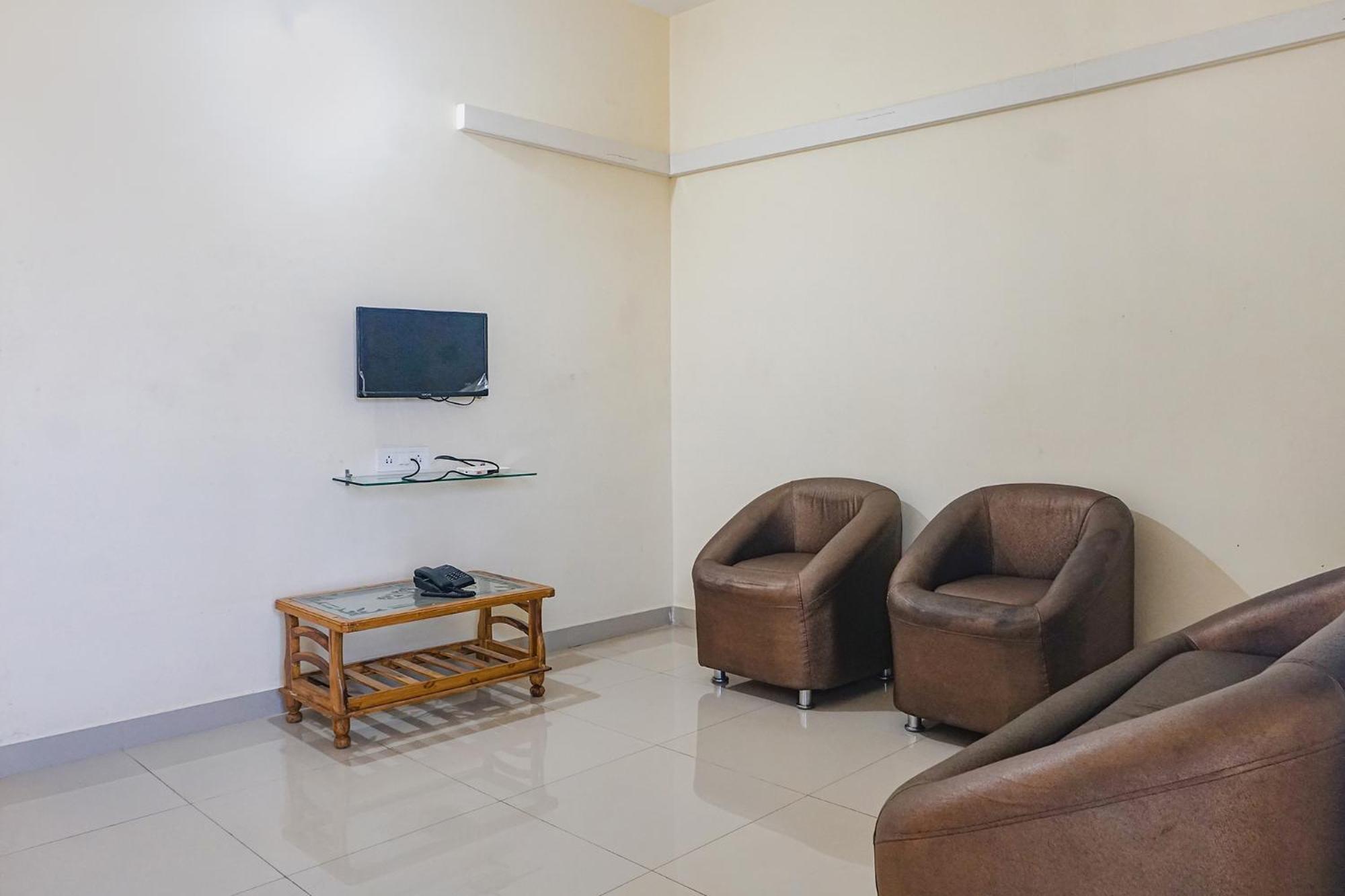Fabexpress Vaishnav Inn Talegaon Dabhade Bagian luar foto